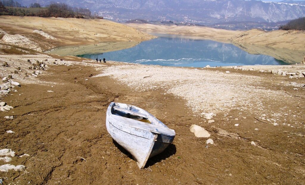 #Trinkwasser, #Klimawandel, #Dürre, #Nachhaltigkeit, #Wassermangel